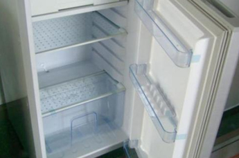 家用冰箱消毒保养案例